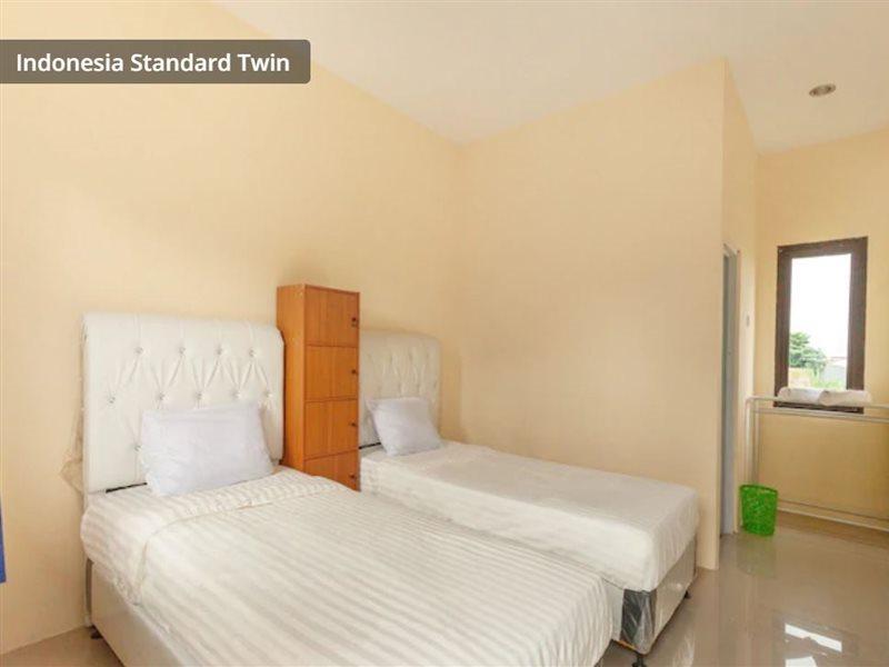 Richmond Guest House Cirebon Redpartner Extérieur photo